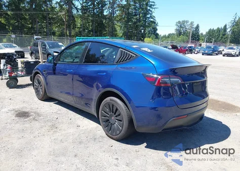 2022 Tesla Model Y Long Range Dual Motor All-Wheel Drive z USA, uszkodzony, nr VIN 7SAYGDEE0NF454724